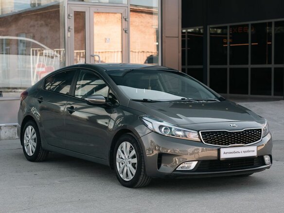 2017 Kia Cerato III Рестайлинг (Classic), серый - вид 2