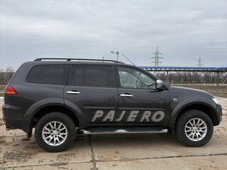 2010 Mitsubishi Pajero Sport II, серый, 1800000 рублей, вид 3