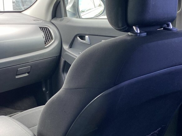 2012 Kia Sportage III, серебристый - вид 16