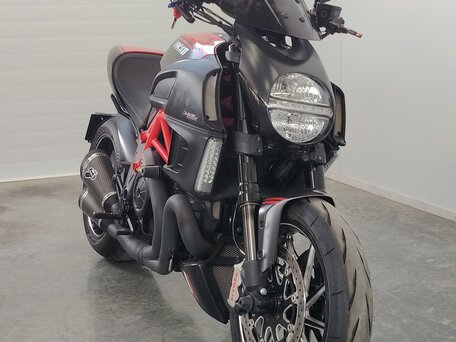 2013 Ducati Diavel Carbon, чёрный, 879000 рублей, вид 3