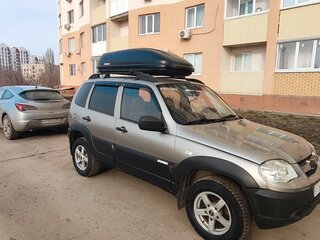 2011 Chevrolet Niva I Рестайлинг, серый, 410000 рублей, вид 4