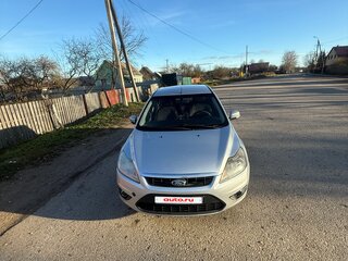 2008 Ford Focus II Рестайлинг, серебристый, 450000 рублей, вид 3