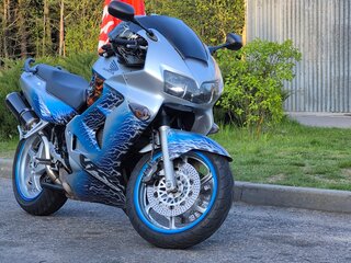 2001 Honda VFR 800, серый, 430000 рублей, вид 1