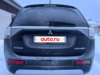 2014 Mitsubishi Outlander III, чёрный, 1500000 рублей, вид 4