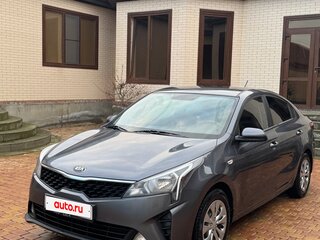 2021 Kia Rio IV Рестайлинг, серый, 1570000 рублей, вид 2
