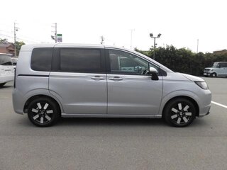 2025 Honda Freed Air III, серебристый, 2300000 рублей, вид 4