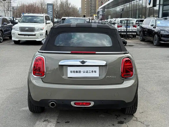 2019 Mini Cabrio Cooper III Рестайлинг, коричневый - вид 8