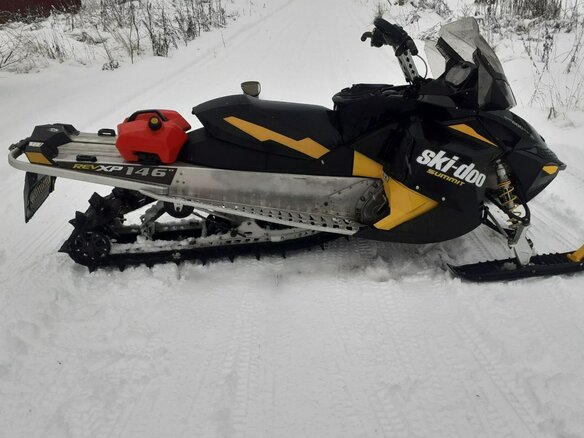 2012 BRP Ski-Doo Summit 600, чёрный, 650000 рублей - вид 3