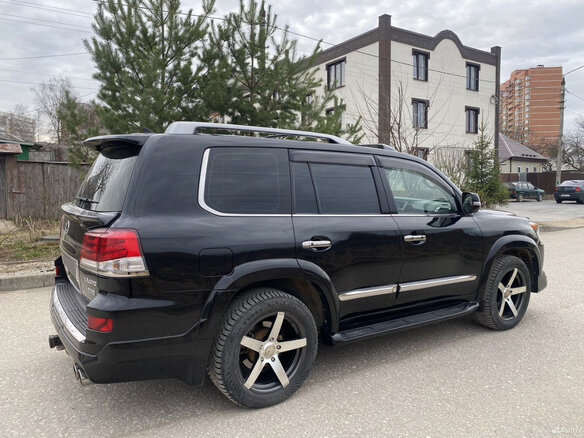 2012 Lexus LX 570 III Рестайлинг, чёрный, 3500000 рублей - вид 5