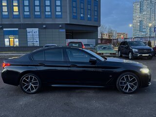 2020 BMW 5 серии 530d xDrive VII (G30/G31/G38) Рестайлинг, чёрный, 6000000 рублей, вид 3