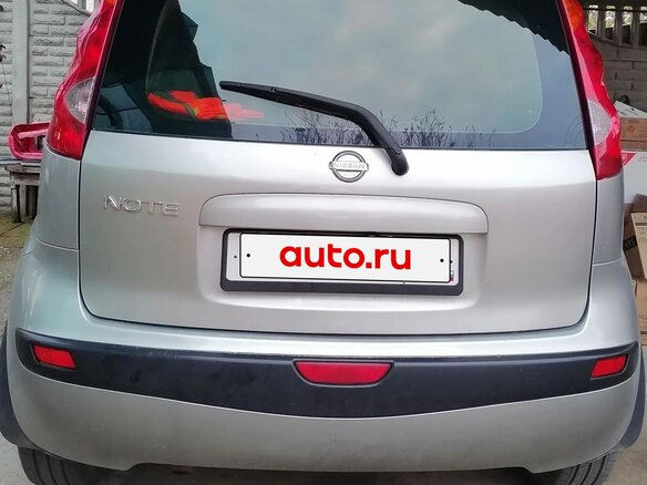 2007 Nissan Note I, серебристый, 600000 рублей