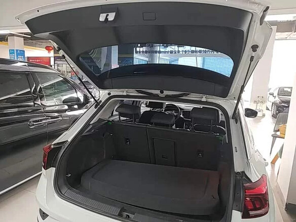 2023 Volkswagen T-Roc I (China Market), белый, 1220000 рублей - вид 12