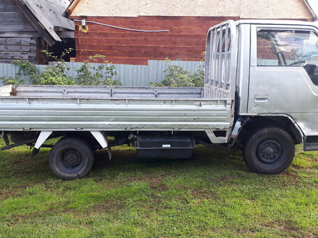 1991 Fuso (Mitsubishi) Canter, серебристый, 1220000 рублей, вид 2