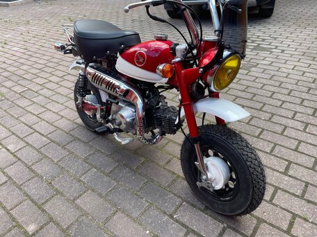 2000 Honda Z50, красный, 390000 рублей, вид 1
