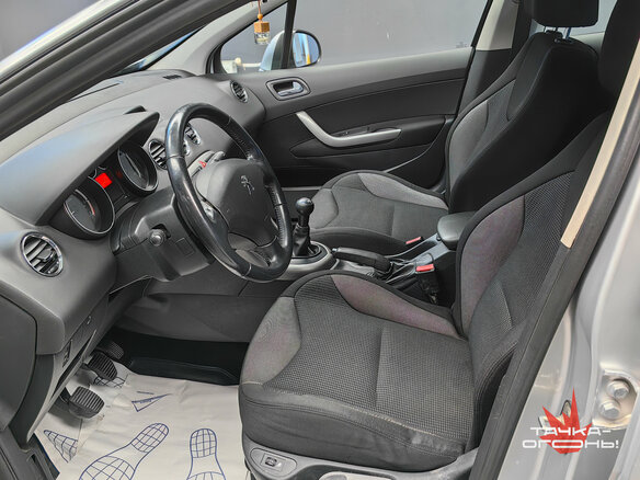 2011 Peugeot 308 I Рестайлинг, серебристый - вид 10