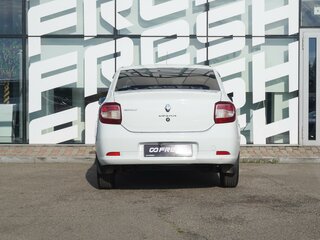 2015 Renault Logan II, белый, 719000 рублей, вид 4