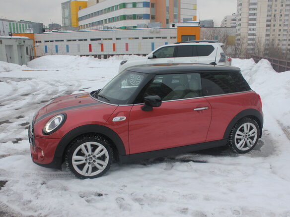 2020 Mini Hatch Cooper S III (F55/F56) Рестайлинг, красный, 2200000 рублей - вид 9