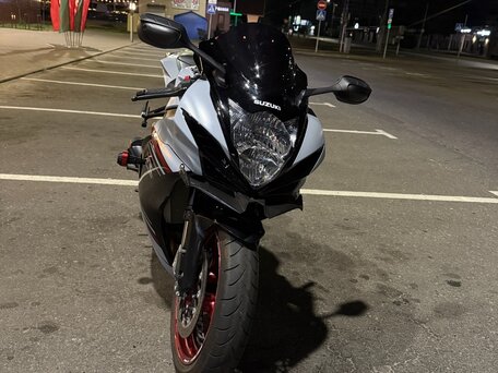 2022 Suzuki GSX-R 600, серый, 970000 рублей, вид 3