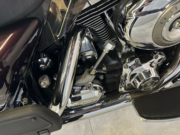 2007 Harley-Davidson Electra Glide, красный, 893000 рублей - вид 10