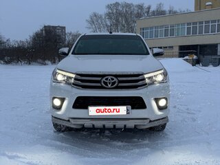 2018 Toyota Hilux VIII, белый, 4200000 рублей, вид 2