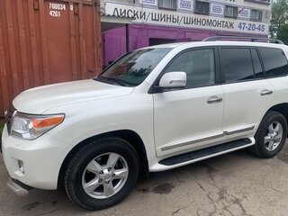 2014 Toyota Land Cruiser 200 Series Рестайлинг 1, белый, 3550000 рублей, вид 3