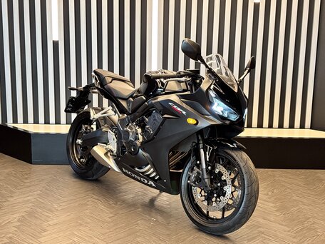2023 Honda CBR 650R, чёрный, 1030689 рублей, вид 1