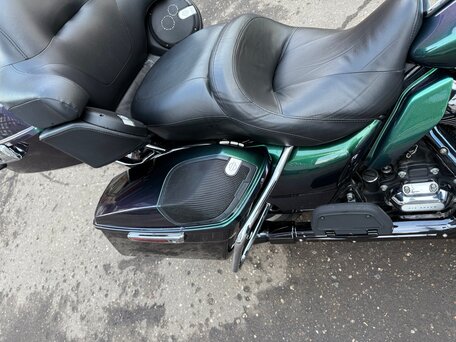 2021 Harley-Davidson Ultra Limited, зелёный, 2800000 рублей, вид 4