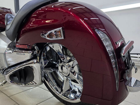 2005 Honda Valkyrie Rune, пурпурный, 1850000 рублей, вид 5
