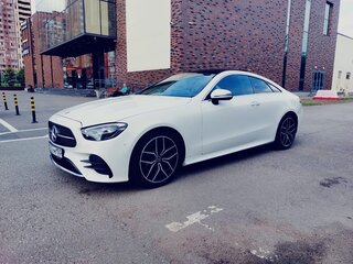 2021 Mercedes-Benz E-Класс 200 V (W213, S213, C238) Рестайлинг, белый, 5100000 рублей, вид 1