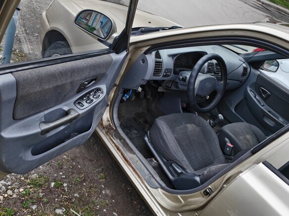 2004 Hyundai Accent ТагАЗ II, бежевый, 120000 рублей - вид 5