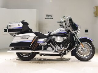 2008 Harley-Davidson CVO Limited, серебристый, 870000 рублей, вид 2