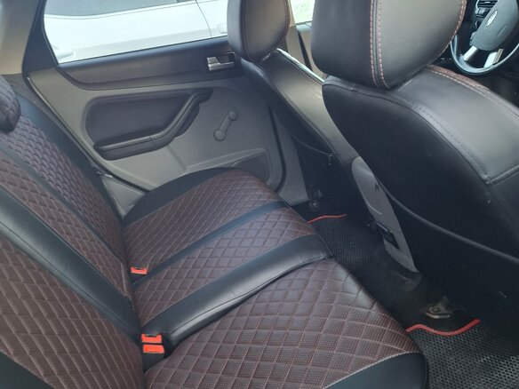 2011 Ford Focus II Рестайлинг, серебристый, 580000 рублей - вид 8
