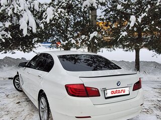 2013 BMW 5 серии 528i xDrive VI (F10/F11/F07), белый, 1790000 рублей, вид 3