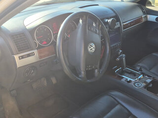2008 Volkswagen Touareg I Рестайлинг, белый, 1100000 рублей, вид 5