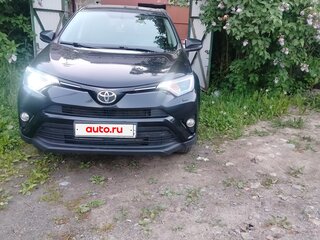 2017 Toyota RAV4 IV (XA40) Рестайлинг, чёрный, 2370000 рублей, вид 1