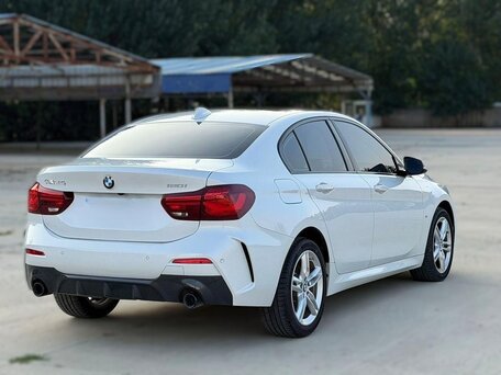 2023 BMW 1 серии 120i III (F52) Рестайлинг, белый, 1740000 рублей, вид 5