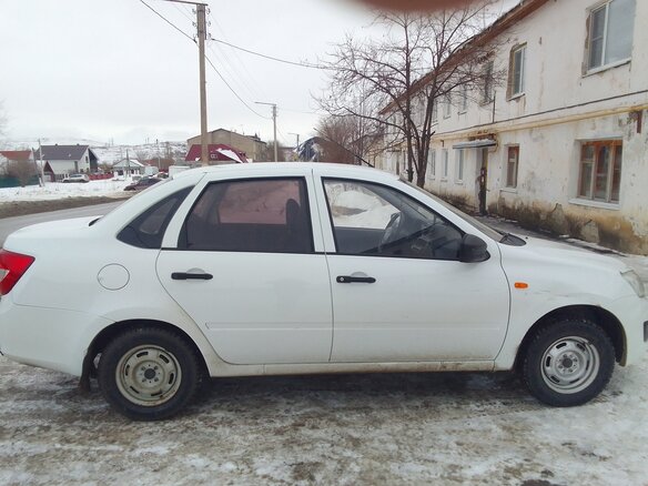 2015 Lada (ВАЗ) Granta I, белый, 332000 рублей - вид 1