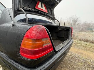 1993 Mercedes-Benz C-Класс 180 (PMS) I (W202), чёрный, 250000 рублей, вид 4