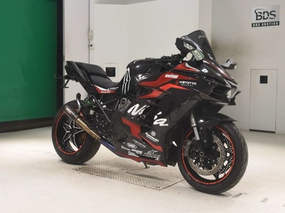 2018 Kawasaki Ninja H2 SX, чёрный, 1157000 рублей - вид 2