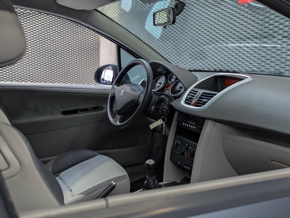 2008 Peugeot 207 I, серый - вид 11