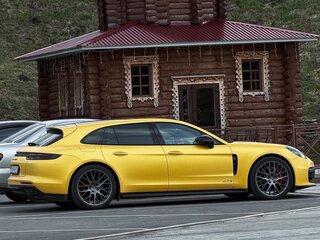 2020 Porsche Panamera GTS Sport Turismo II, синий, 7500000 рублей, вид 4