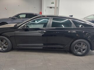2021 Kia K5 III, чёрный, 3050000 рублей, вид 4