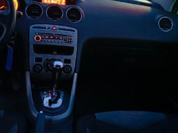 2010 Peugeot 308 I, белый, 550000 рублей - вид 5