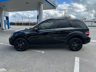 2009 Mercedes-Benz M-Класс 350 II (W164) Рестайлинг, чёрный, 1490000 рублей, вид 4