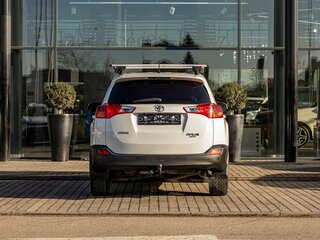 2015 Toyota RAV4 IV (XA40), белый, 1695000 рублей, вид 5