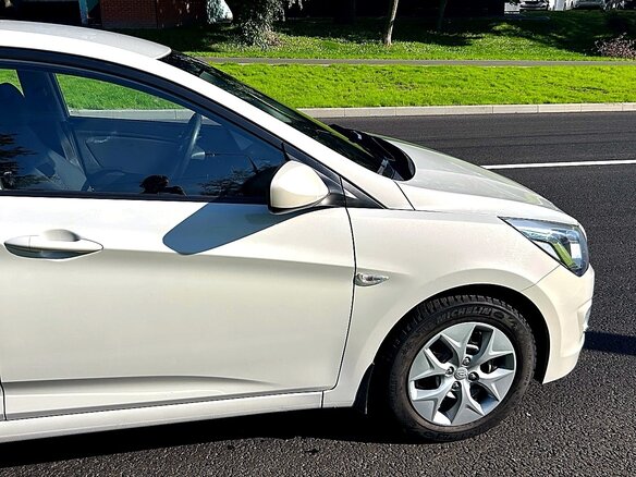 2014 Hyundai Solaris I Рестайлинг, бежевый, 859000 рублей - вид 5