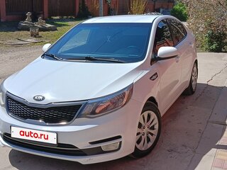 2015 Kia Rio III Рестайлинг, белый, 840000 рублей, вид 1