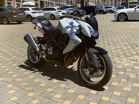 2009 Kawasaki Z 1000, серебристый, 715000 рублей, вид 2