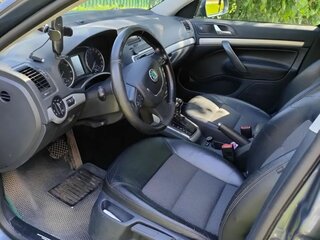 2013 Skoda Octavia II (A5) Рестайлинг, серый, 845000 рублей, вид 4