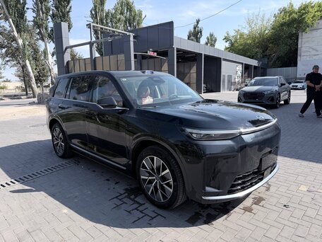 2025 GAC Trumpchi S9, чёрный, 5450000 рублей, вид 3